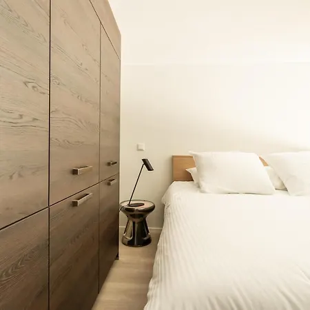 Ingenhousz Apartment *