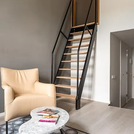 Apartment Ingenhousz